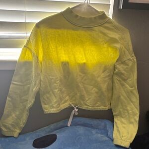 H&M Pale Yellow Ribbed Mock Neck Sweatshirt